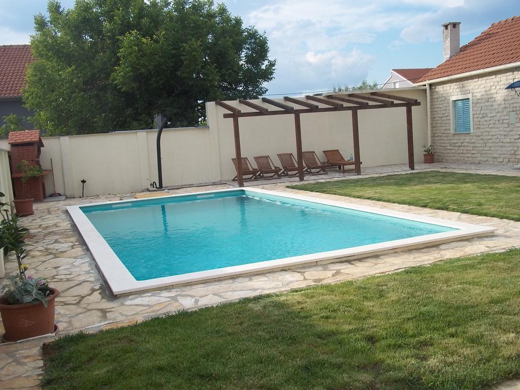 Villa Pistan Murvica  Exterior photo