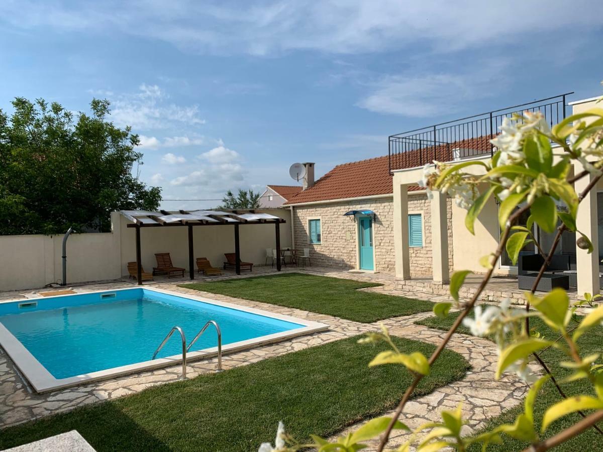 Villa Pistan Murvica  Exterior photo
