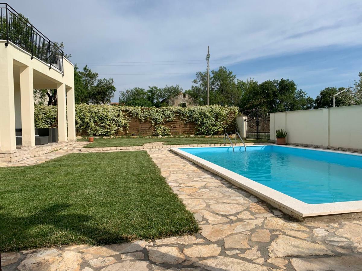 Villa Pistan Murvica  Exterior photo